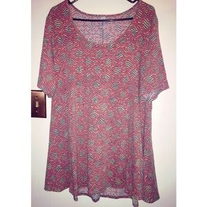 🎈 3/$15 sale! LuLaRoe perfect tee